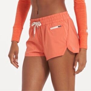 Vuori Clementine 2.0 Shorts size medium
